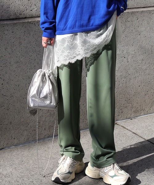 antiqua（アンティカ）の「接触冷感 テーパード タックパンツ（その他パンツ・レディース・グリーン/アイボリー/ネイビー/ブラック・M/L/S）」の3枚目の写真