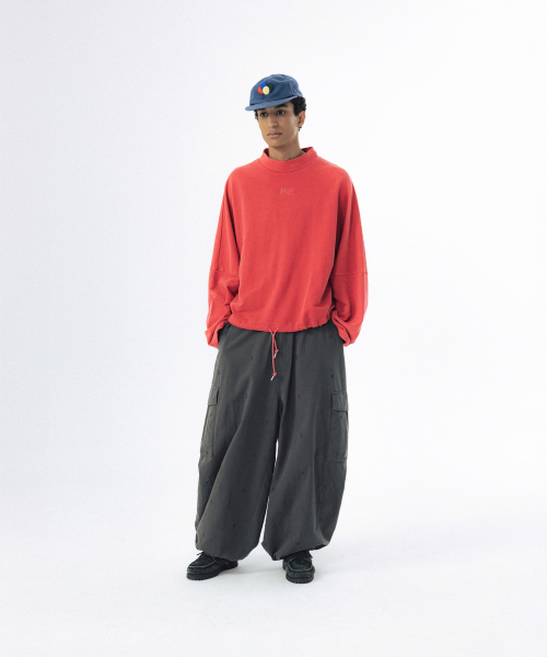 ANGLAN(アングラン)の「Embroidered Symbol Cargo Pants - Charcoal(その他パンツ・メンズ・その他・1/02)」の3枚目の写真