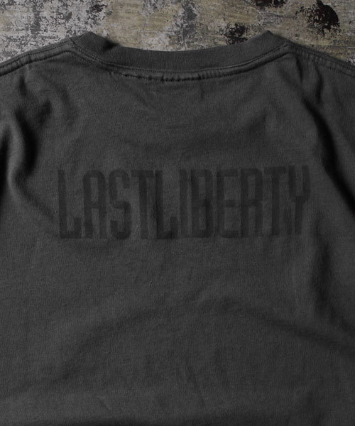 LAST LIBERTY(ラストリバティ)の「LAST LIBERTY/GUNS N`ROSES Tee3(Tシャツ/カットソー・メンズ・スミクロ/オフホワイト・MEDIUM/SMALL/LARGE)」の4枚目の写真
