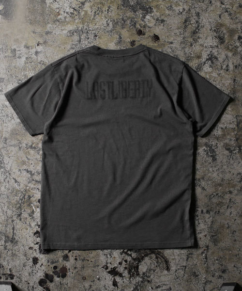 LAST LIBERTY(ラストリバティ)の「LAST LIBERTY/GUNS N`ROSES Tee3(Tシャツ/カットソー・メンズ・スミクロ/オフホワイト・MEDIUM/SMALL/LARGE)」の5枚目の写真