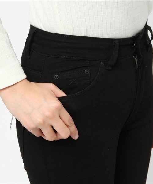 RES DENIM（レスデニム）の「RES DENIM/レスデニム KITTY SKINNY スキニーデニム ブラックデニム 膝破れ ダメージ（デニムパンツ・レディース・ブラック・26inch）」の7枚目の写真