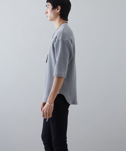 STUDIOUS（ステュディオス）の「ビッグワッフルクオーターTシャツ（Tシャツ/カットソー・メンズ・ホワイト/グレー・2/1/3）」の15枚目の写真