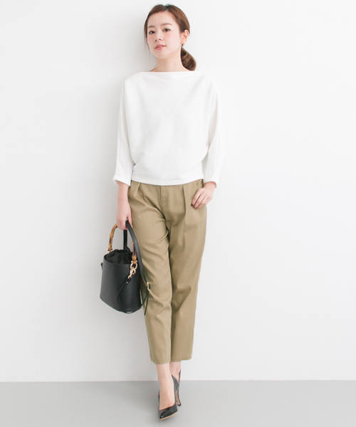 URBAN RESEARCH（アーバンリサーチ）の「テンセルストレッチタックテーパードパンツ（その他パンツ・レディース・ライトグレー/ネイビー/ベージュ・36/38/40）」の11枚目の写真