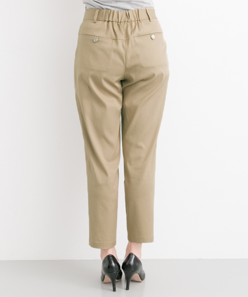 URBAN RESEARCH（アーバンリサーチ）の「テンセルストレッチタックテーパードパンツ（その他パンツ・レディース・ライトグレー/ネイビー/ベージュ・36/38/40）」の5枚目の写真