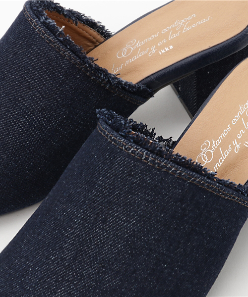 ikka（イッカ）の「スエードミュール  （サンダル・レディース・ブラック/キャメル/グレー/レンガ/ネイビー・MEDIUM/LARGE）」の18枚目の写真