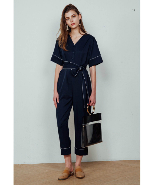 LAGUNAMOON（ラグナムーン）の「パイピング　パジャマオールインワン（つなぎ/オールインワン・レディース・ホワイト/ネイビー・SMALL/MEDIUM）」の2枚目の写真