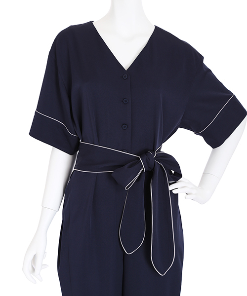 LAGUNAMOON（ラグナムーン）の「パイピング　パジャマオールインワン（つなぎ/オールインワン・レディース・ホワイト/ネイビー・SMALL/MEDIUM）」の7枚目の写真