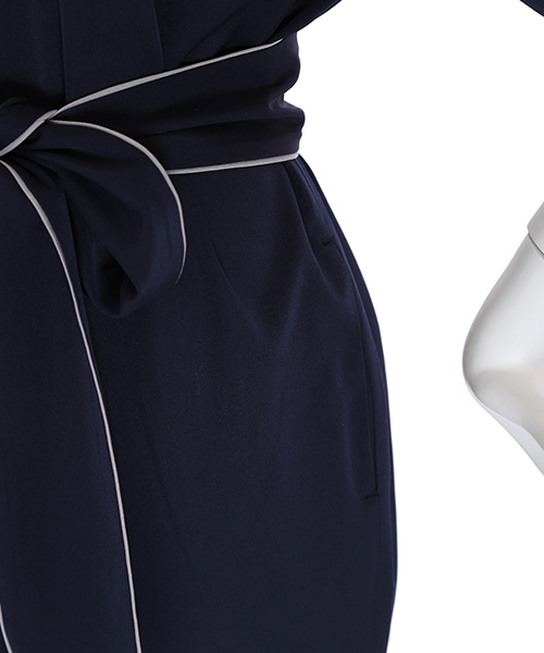 LAGUNAMOON（ラグナムーン）の「パイピング　パジャマオールインワン（つなぎ/オールインワン・レディース・ホワイト/ネイビー・SMALL/MEDIUM）」の10枚目の写真