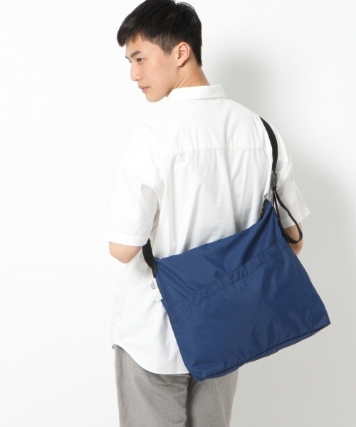 GLOBAL WORK（グローバルワーク）の「ナイロンカラーショルダー/760920（ショルダーバッグ・メンズ・ホワイト/ブラック/オレンジ/ネイビー・FREE）」の22枚目の写真