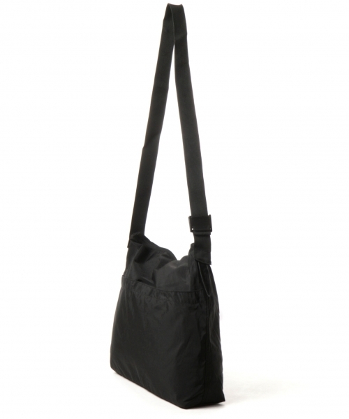 GLOBAL WORK（グローバルワーク）の「ナイロンカラーショルダー/760920（ショルダーバッグ・メンズ・ホワイト/ブラック/オレンジ/ネイビー・FREE）」の14枚目の写真