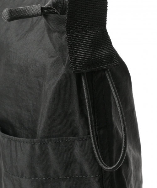 GLOBAL WORK（グローバルワーク）の「ナイロンカラーショルダー/760920（ショルダーバッグ・メンズ・ホワイト/ブラック/オレンジ/ネイビー・FREE）」の18枚目の写真