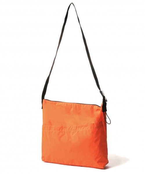 GLOBAL WORK（グローバルワーク）の「ナイロンカラーショルダー/760920（ショルダーバッグ・メンズ・ホワイト/ブラック/オレンジ/ネイビー・FREE）」の6枚目の写真