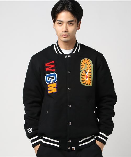 A BATHING APE（アベイシングエイプ）の「SHARK SWEAT VARSITY JACKET