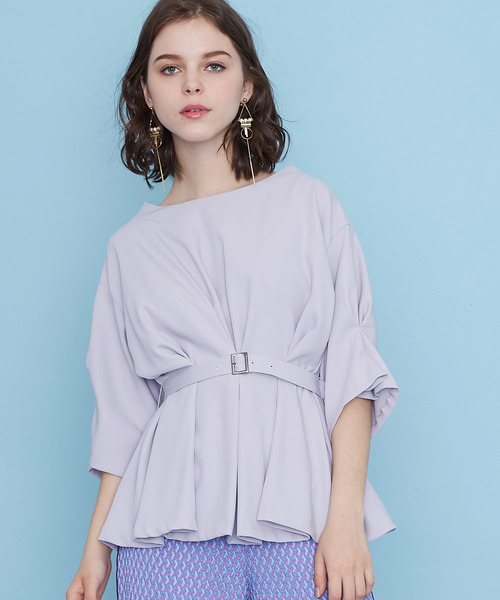 UNITED TOKYO(ユナイテッドトウキョウ)の「トリオタックベルテッドブラウス(シャツ/ブラウス・レディース・ラベンダー/ベージュ/ブラック/グリーン/オフホワイト・1)」の5枚目の写真