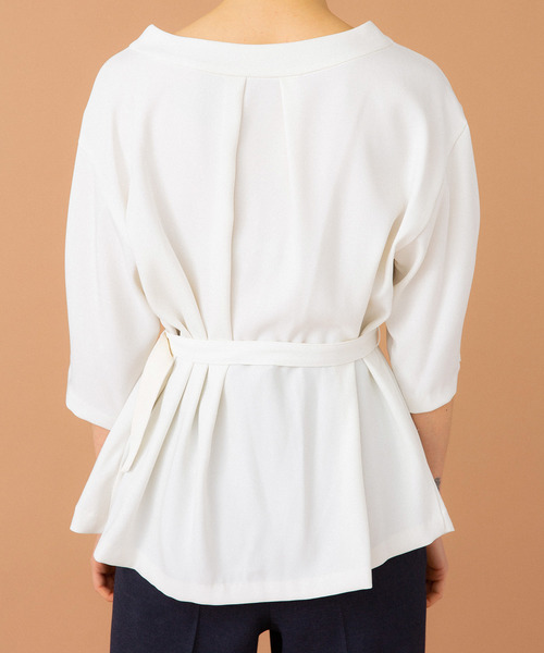 UNITED TOKYO(ユナイテッドトウキョウ)の「トリオタックベルテッドブラウス(シャツ/ブラウス・レディース・ラベンダー/ベージュ/ブラック/グリーン/オフホワイト・1)」の9枚目の写真