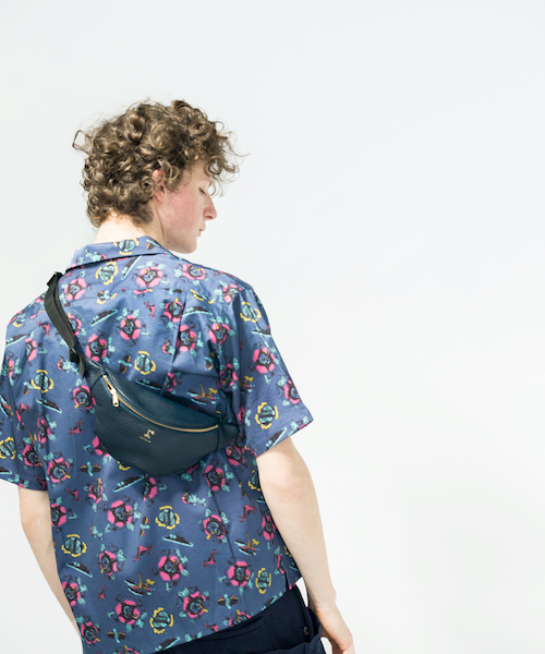 rehacer（レアセル）の「rehacer : Cow Leather Waist Bag Made in Japan / カウレザー ウエストバッグ メイドインジャパン（ショルダーバッグ・メンズ・ブラック/ベージュ/ネイビー/ブラウン/ピンク/イエロー・FREE）」の17枚目の写真