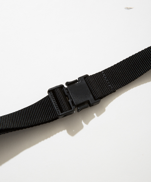 rehacer（レアセル）の「rehacer : Cow Leather Waist Bag Made in Japan / カウレザー ウエストバッグ メイドインジャパン（ショルダーバッグ・メンズ・ブラック/ベージュ/ネイビー/ブラウン/ピンク/イエロー・FREE）」の15枚目の写真