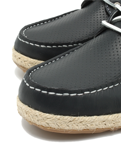 MEN'S BIGI(メンズビギ)の「【WANDER SHOES(ワンダーシューズ)】別注/デッキシューズ(スリッポン)(モカシン/デッキシューズ・メンズ・ホワイト×ネイビー/ネイビー/トリコロール・SMALL/MEDIUM/LARGE)」の4枚目の写真