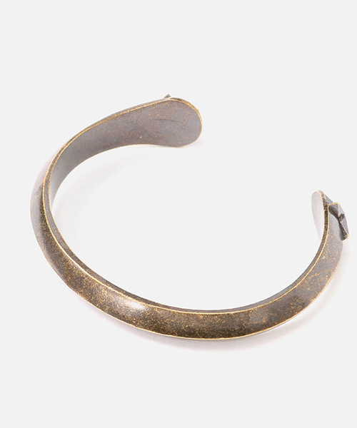 AZUL by moussy(アズールバイマウジー)の「STAR BANGLE / スターバングル(ブレスレット・メンズ・ゴールド/シルバー・FREE)」の12枚目の写真