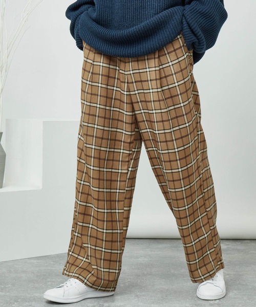 MONO-MART（モノマート）の「スーパーロングTRタックワイドパンツ/バギースラックス（その他パンツ・メンズ・ブラック/ブラック系その他/ベージュ系その他・S/M/L）」の3枚目の写真