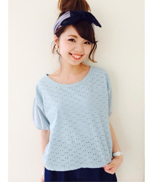 Kastane（カスタネ）の「【Kastane】からみレースパフスリーブT（Tシャツ/カットソー・レディース・ネイビー/サックスブルー/アイボリー・FREE）」の3枚目の写真