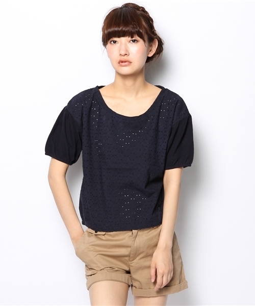 Kastane（カスタネ）の「【Kastane】からみレースパフスリーブT（Tシャツ/カットソー・レディース・ネイビー/サックスブルー/アイボリー・FREE）」の2枚目の写真