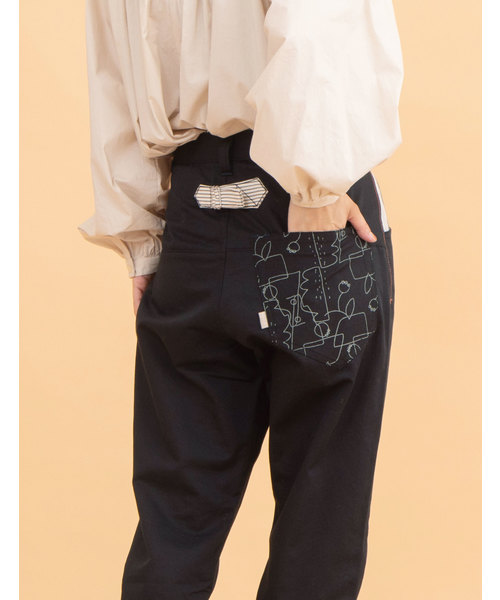 POU DOU DOU(プードゥドゥ)の「normes モチーフ裏線画プリントゆるパンツ(その他パンツ・レディース・ブラック/ターコイズブルー/インディゴブルー/キャメル/キナリ・2/3)」の13枚目の写真