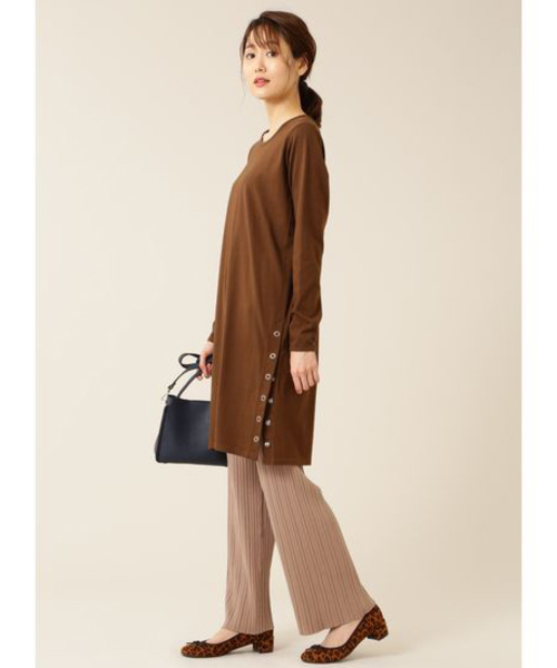 NATURAL BEAUTY BASIC（ナチュラルビューティーベーシック）の「レイヤードチュニック（Tシャツ/カットソー・レディース・ブラウン/オフホワイト/グレー系その他・MEDIUM）」の17枚目の写真