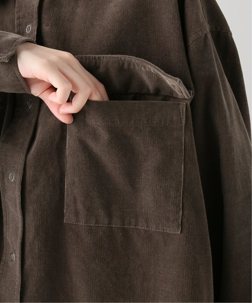 journal standard L'essage（ジャーナルスタンダードレサージュ）の「コーデュロイワイドシャツ（シャツ/ブラウス・レディース・ブラウン/ベージュ/タン・FREE）」の22枚目の写真