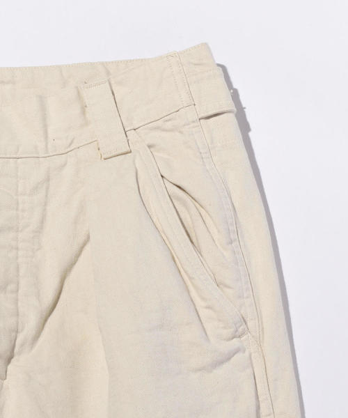 MHL.（エムエイチエル）の「＜MHL.＞ WORK PT/パンツ（チノパンツ・メンズ・ホワイト・LARGE/MEDIUM）」の4枚目の写真