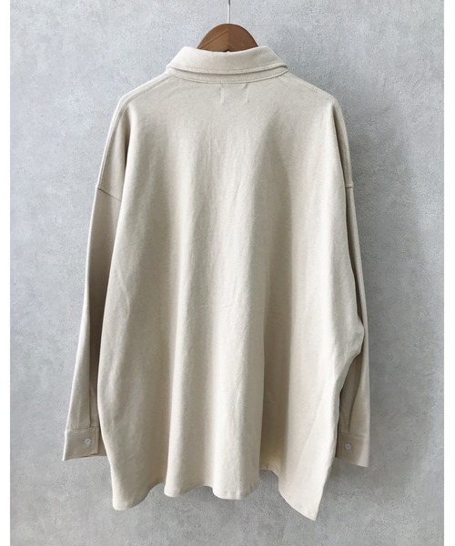 Niell（ニール）の「スーパービッグシルエット レギュラーカラ－ カットシャツ（シャツ/ブラウス・メンズ・チャコール/ホワイト/ブラック/アイボリー・FREE）」の5枚目の写真