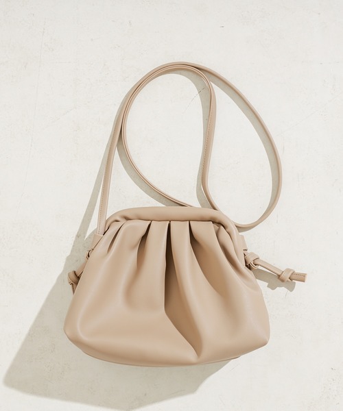 natural couture（ナチュラルクチュール）の「ガマ口ミニショルダーバッグ（ショルダーバッグ・レディース・ブラック/ベージュ/アイボリー/その他1・FREE）」の3枚目の写真