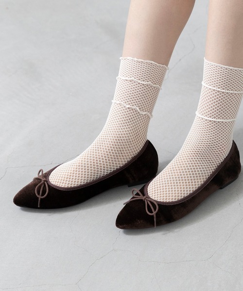 menue（メヌエ）の「ふわカル ポインテッドトゥ バレエシューズ（バレエシューズ・レディース・グレイッシュベージュ/ブラック/パイソン/ブラウン系その他/レッド系その他/アッシュグレー/ライトグリーン/シルバー/グリーン/ベージュ系その他/パープル/レオパード/ブロンズ/ブラウン系その他2/キャメル/アイボリー/アッシュブラウン/ブラック系その他/ブラック系その他2/レッド/ゴールド/ゼブラ/グレー/ブルー/シルバー系/チェック/オレンジ/ホワイト/アニマル/ダークグリーン/シルバー系その他2/レッド系2/レッド系1/ブラウン系その他3/チャコール/オフホワイト/ダークブラウン/オレンジ系その他/ブラック系その他3/ブルー系その他/ブラウン/ピンク/ブラック系その他4・21.5cm/26.5cm/22.0cm/23.5cm/26.0cm/24.0cm/25.5cm/22.5cm/25.0cm/23.0cm/24.5cm/21.0cm）」の13枚目の写真