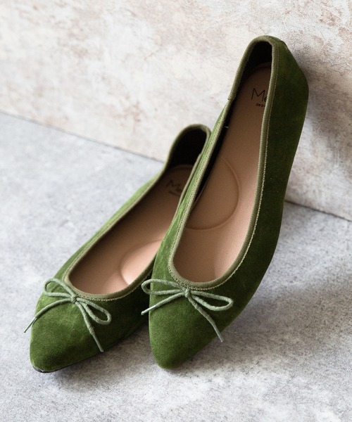 menue（メヌエ）の「ふわカル ポインテッドトゥ バレエシューズ（バレエシューズ・レディース・グレイッシュベージュ/ブラック/パイソン/ブラウン系その他/レッド系その他/アッシュグレー/ライトグリーン/シルバー/グリーン/ベージュ系その他/パープル/レオパード/ブロンズ/ブラウン系その他2/キャメル/アイボリー/アッシュブラウン/ブラック系その他/ブラック系その他2/レッド/ゴールド/ゼブラ/グレー/ブルー/シルバー系/チェック/オレンジ/ホワイト/アニマル/ダークグリーン/シルバー系その他2/レッド系2/レッド系1/ブラウン系その他3/チャコール/オフホワイト/ダークブラウン/オレンジ系その他/ブラック系その他3/ブルー系その他/ブラウン/ピンク/ブラック系その他4・21.5cm/26.5cm/22.0cm/23.5cm/26.0cm/24.0cm/25.5cm/22.5cm/25.0cm/23.0cm/24.5cm/21.0cm）」の22枚目の写真