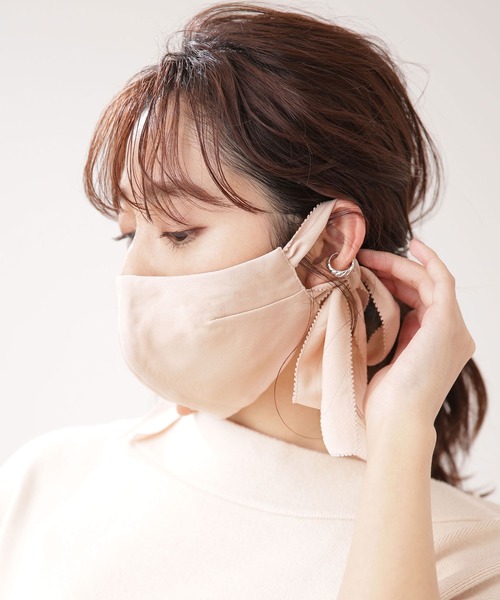 troisiemeCHACO（トロワズィエムチャコ）の「troisiemechaco/別注マットサテンリボンマスク（マスク・レディース・ベージュ/グレー/パープル系その他・FREE）」の2枚目の写真