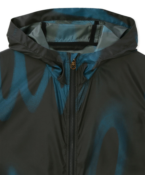 Paul Smith（ポールスミス）の「Spray Logo フーデッドブルゾン