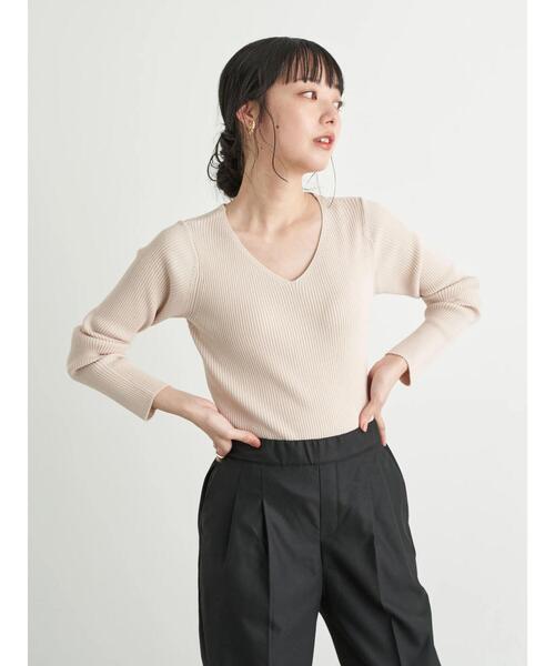 earth music&ecology（アースミュージックアンドエコロジー）の「スタイルアップニット(Vネック)　＊（ニット/セーター・レディース・ブラック/ベージュ/アイボリー/ミント/イエロー/サックスブルー・S/M）」の13枚目の写真