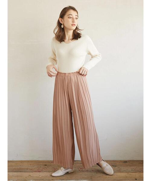 earth music&ecology（アースミュージックアンドエコロジー）の「スタイルアップニット(Vネック)　＊（ニット/セーター・レディース・ブラック/ベージュ/アイボリー/ミント/イエロー/サックスブルー・S/M）」の20枚目の写真