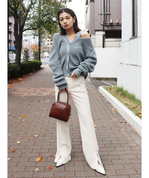 EMODA（エモダ）の「ショルダーストラップルーズニットカーディガン（カーディガン/ボレロ・レディース・アイボリー/ミント/ブラック・FREE）」の5枚目の写真