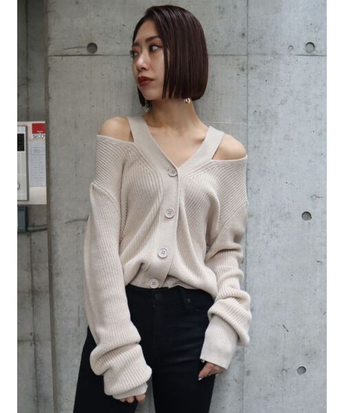 EMODA（エモダ）の「ショルダーストラップルーズニットカーディガン（カーディガン/ボレロ・レディース・アイボリー/ミント/ブラック・FREE）」の7枚目の写真