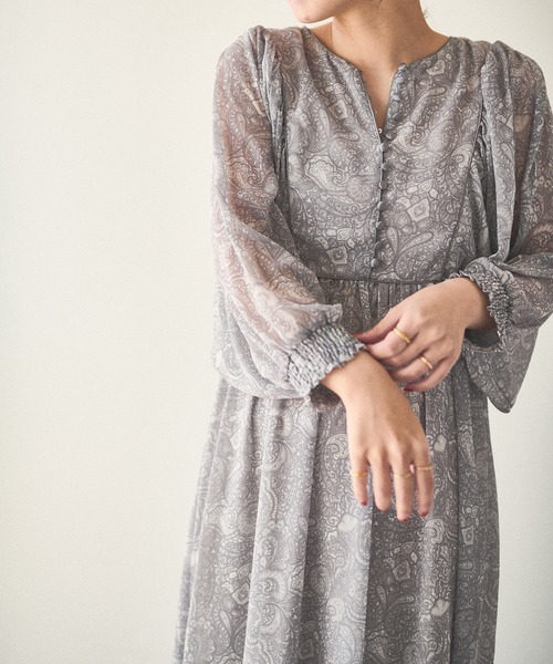 natural couture（ナチュラルクチュール）の「【大人ナチュ】前後2WAYボリュームスリーブワンピース（ワンピース・レディース・グレー/ラベンダー・FREE）」の4枚目の写真