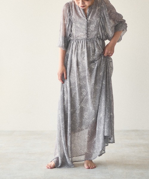 natural couture（ナチュラルクチュール）の「【大人ナチュ】前後2WAYボリュームスリーブワンピース（ワンピース・レディース・グレー/ラベンダー・FREE）」の5枚目の写真