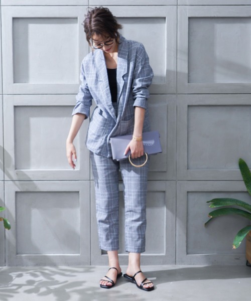 VIVIAN（ヴィヴィアン）の「スクエアトゥアシメ華奢ストラップフラットサンダル（サンダル・レディース・ブラック/イエロー/グリーン/アイボリー/キャメル/パイソン/グレー系その他7/その他18・LL/S/M/L）」の11枚目の写真