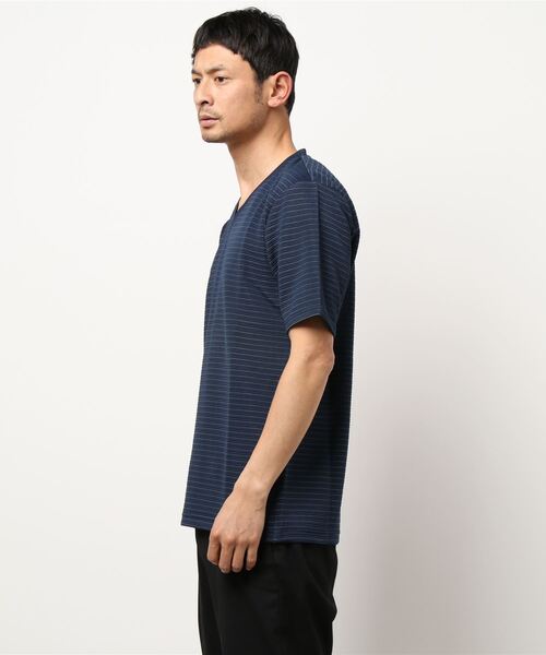 HIDEAWAYS NICOLE（ハイダウェイニコル）の「ブライトタックボ－ダ－ＶネックTシャツ（Tシャツ/カットソー・メンズ・ネイビー/ホワイト/サックスブルー/ブラック・LARGE/MEDIUM/X-LARGE）」の9枚目の写真