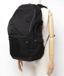 WHITE MOUNTAINEERING（ホワイトマウンテニアリング）の