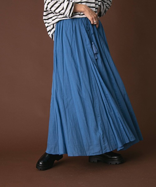 bohmal(ボマール)の「インド綿ギャザーマキシスカート(スカート・レディース・ブラック/レッド/イエロー/ブルー/グリーン/オレンジ・FREE)」の3枚目の写真