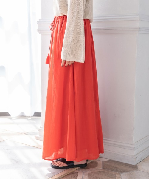 bohmal(ボマール)の「インド綿ギャザーマキシスカート(スカート・レディース・ブラック/レッド/イエロー/ブルー/グリーン/オレンジ・FREE)」の13枚目の写真