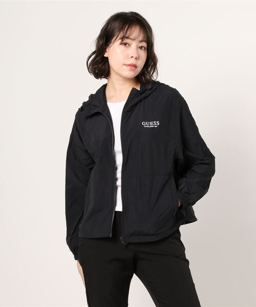 Guess（ゲス）の「Logo Nylon Jacket（ナイロンジャケット・レディース・グリーン/ブラック/ライトブルー・MEDIUM/SMALL/X-SMALL）」の19枚目の写真