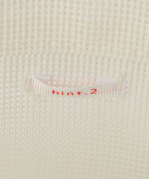 hint hint（ヒントヒント）の「【hint hint/ヒントヒント】メッシュユーティリティトートバッグM（トートバッグ・レディース・ホワイト/シルバー・FREE）」の9枚目の写真
