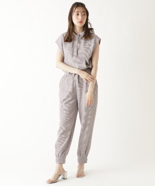 REDYAZEL（レディアゼル）の「【WEB＆ルミネエスト限定】ワッフルバックロゴ刺繍ノースリフーディー（その他トップス・レディース・オフホワイト/グレー・FREE）」の14枚目の写真